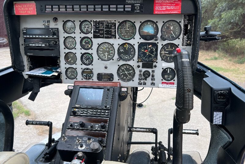 BELL 206 Longranger - 1977 - Image 3